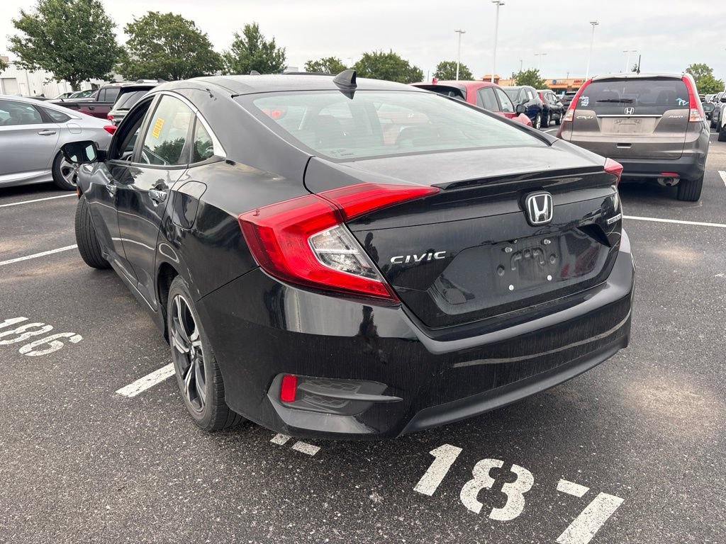 Used 2017 Honda Civic Touring image 8