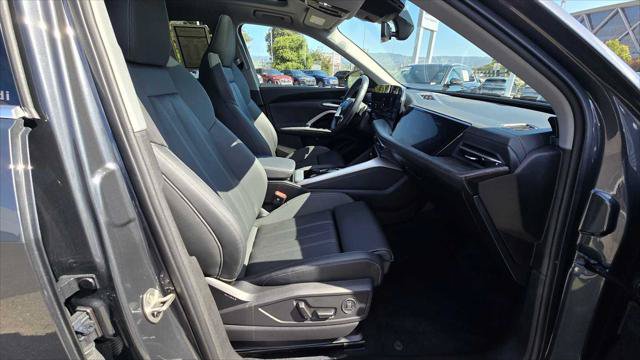 Used 2025 Audi Q5 Prestige AWD/4WD image 11