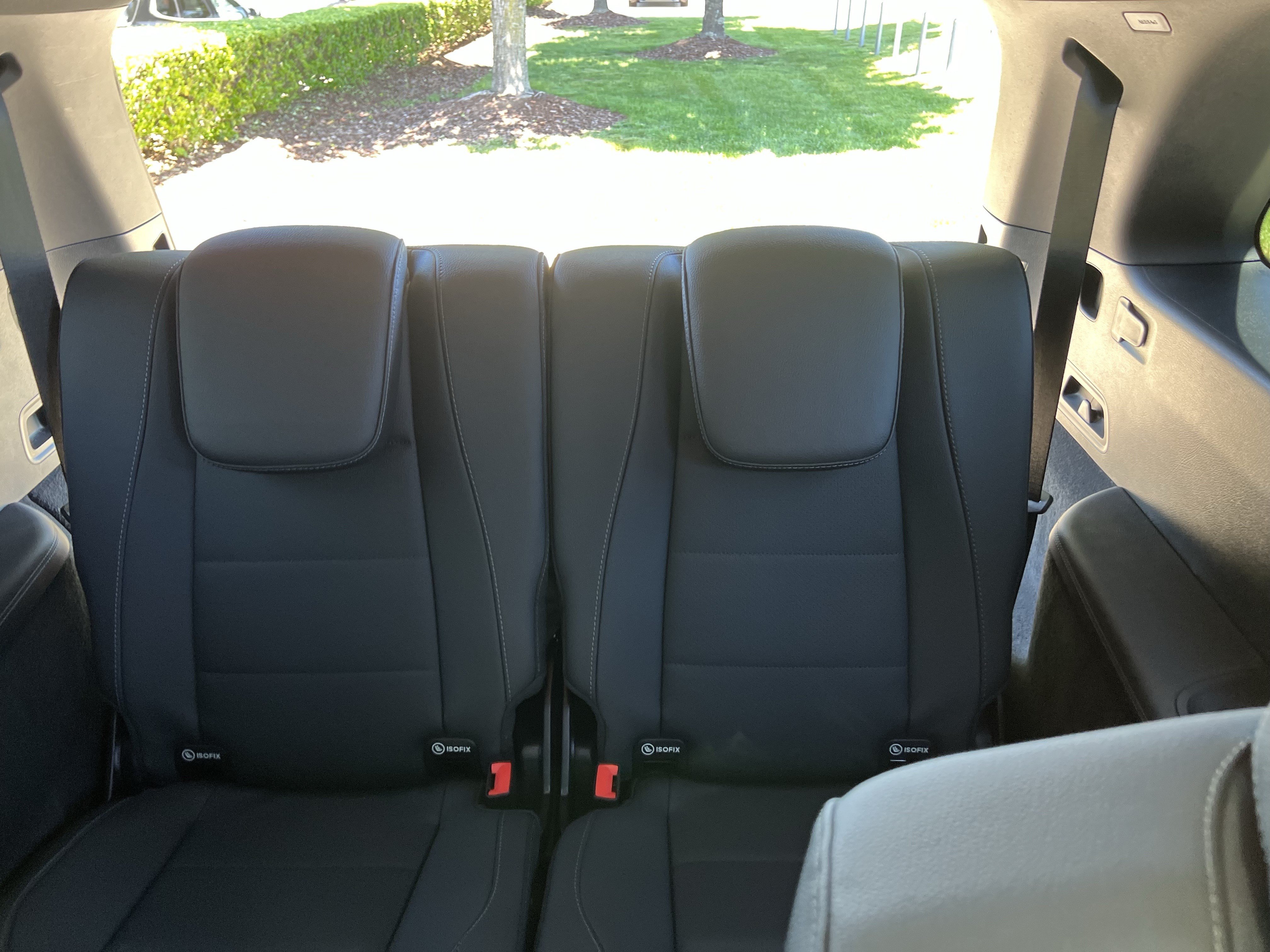 Certified 2025 Mercedes-Benz GLS 450 4MATIC image 33