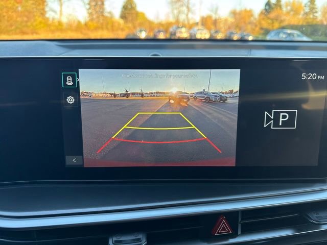 Used 2025 Kia Sorento LX image 23