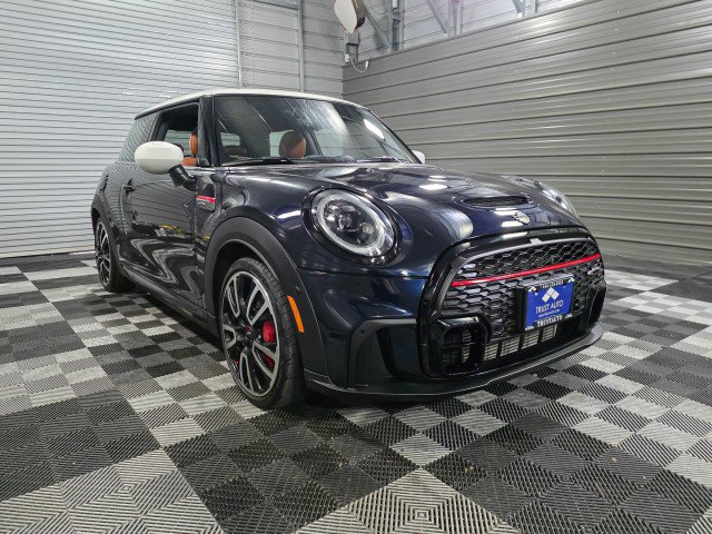 Used 2022 MINI Cooper John Cooper Works w/ Driver Assistance Package FWD image 4