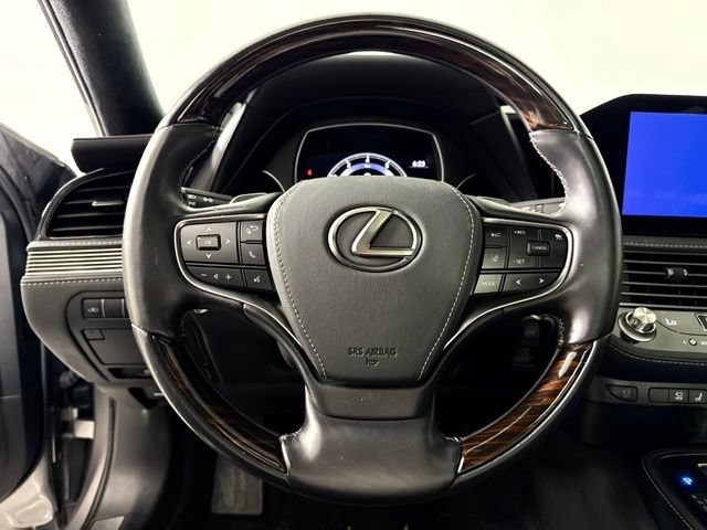 Used 2023 Lexus LS 500 w/ Interior Upgrade Package RWD image 26