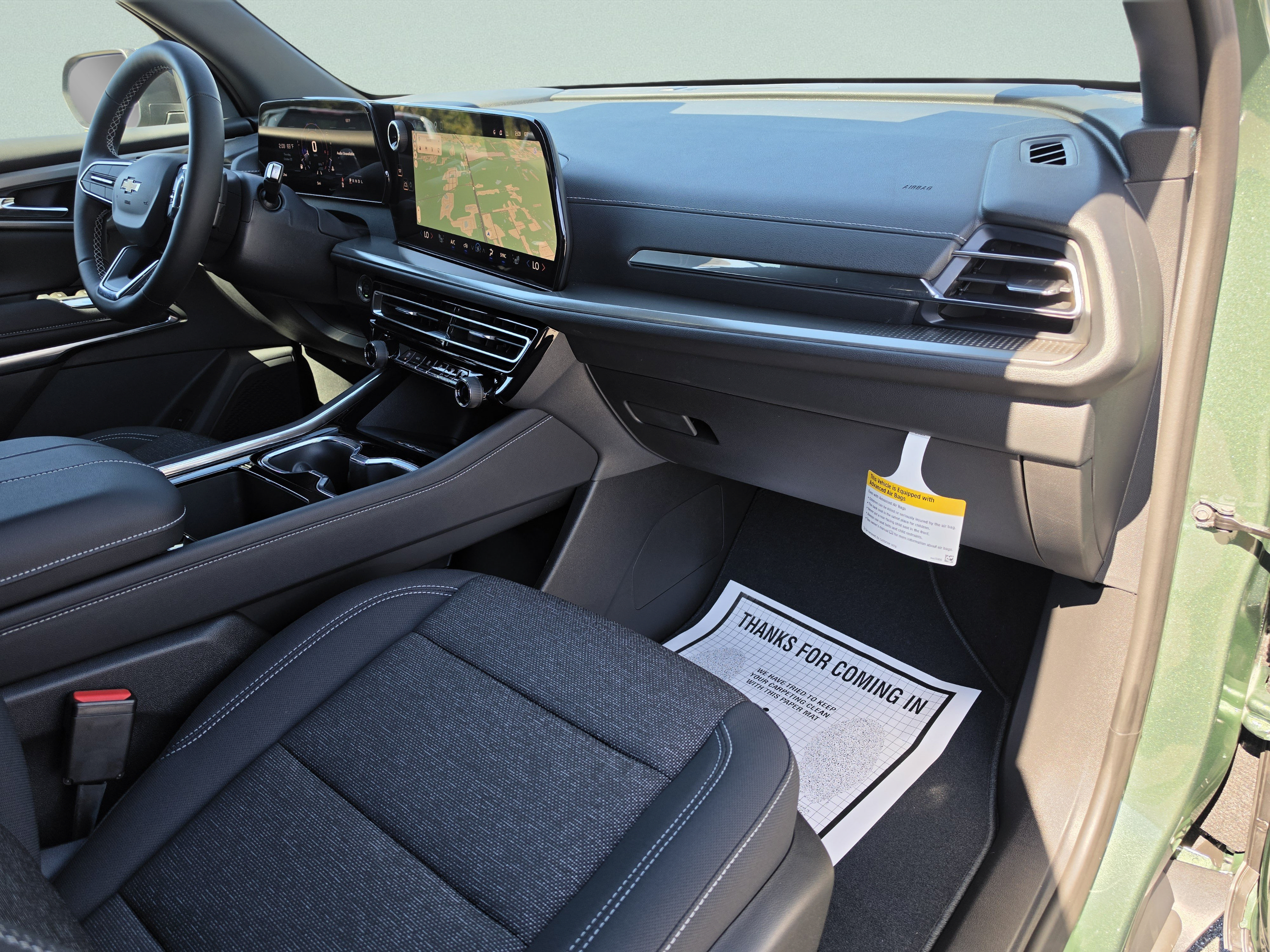 New 2027 Chevrolet Traverse LT w/ Driver Confidence Package FWD image 16