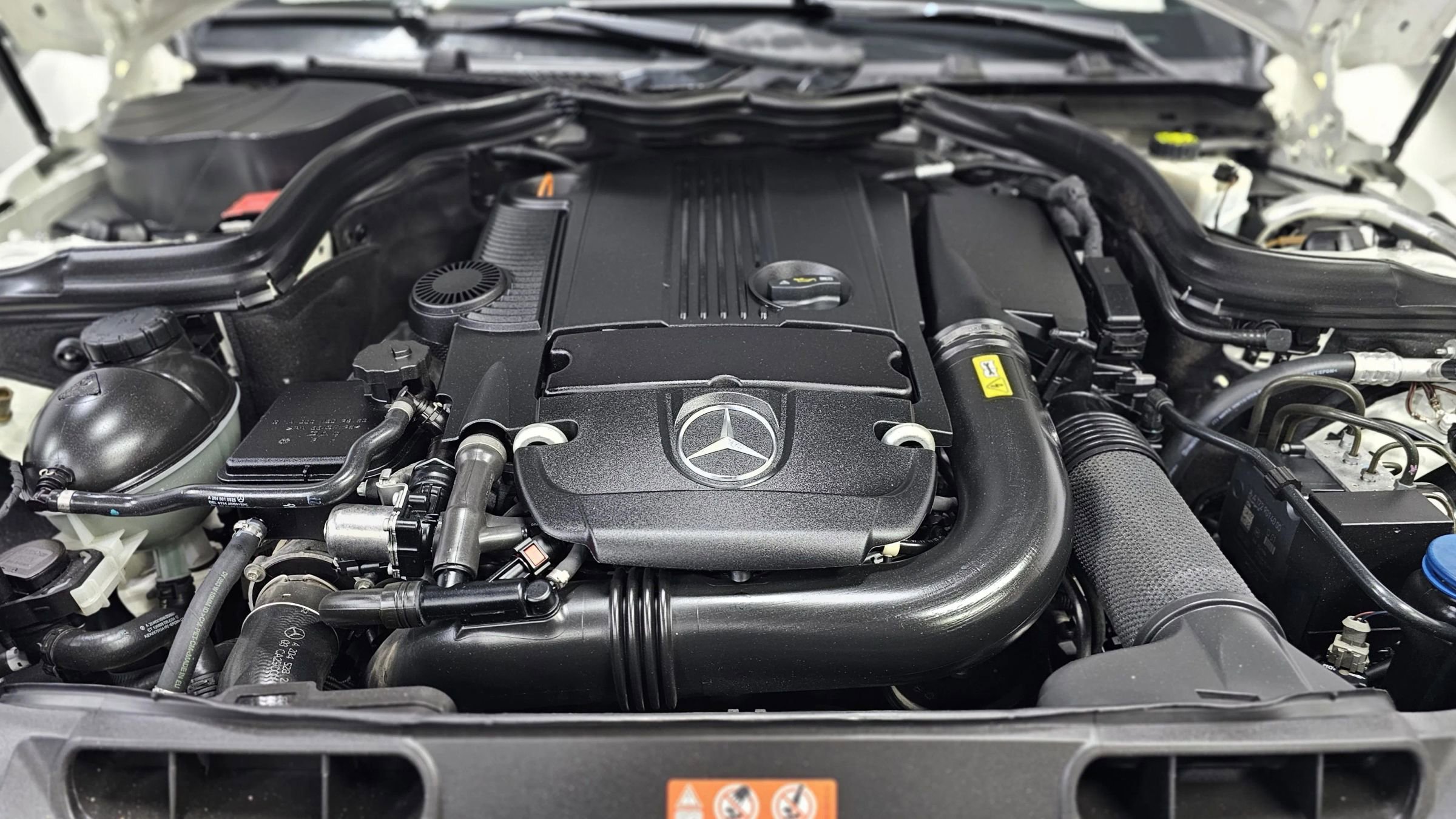 Used 2012 Mercedes-Benz C 250 Sedan image 6