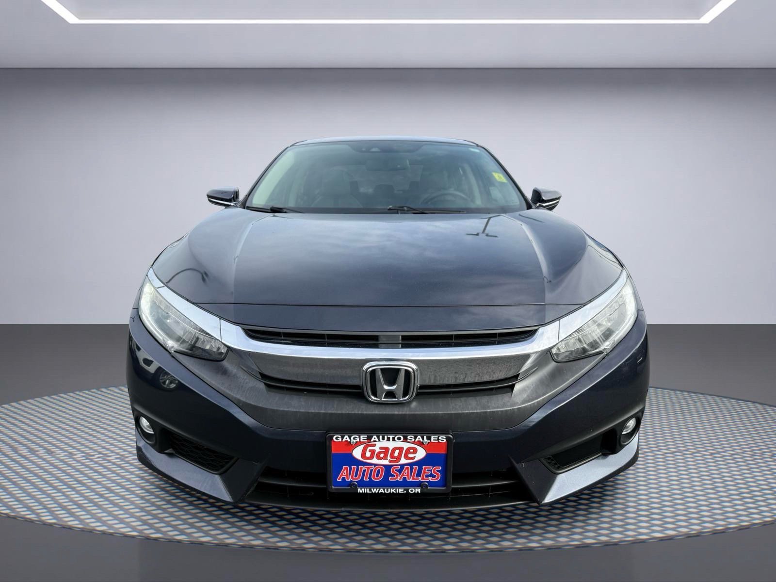 Used 2017 Honda Civic Touring image 10