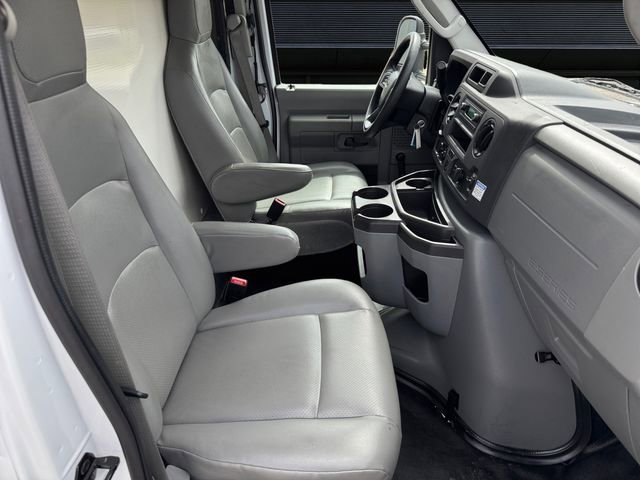 Used 2024 Ford E-350 and Econoline 350 Super Duty image 15
