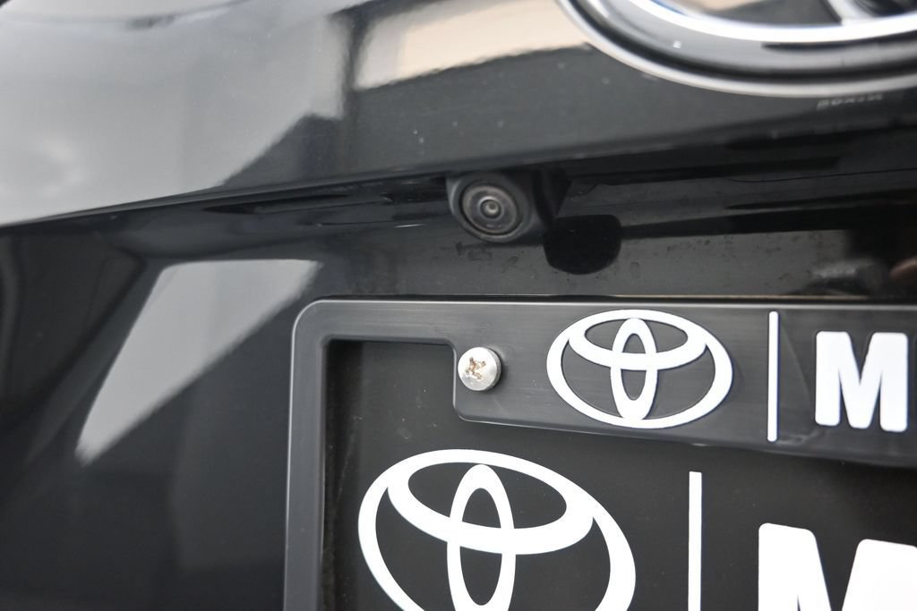 Used 2025 Toyota RAV4 XLE FWD image 39