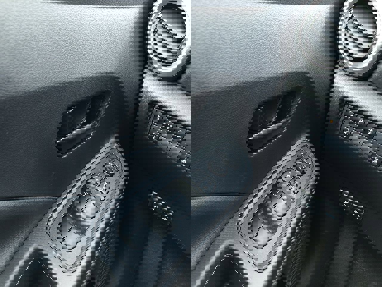 New 2025 Nissan Versa S w/ Trunk Package image 20