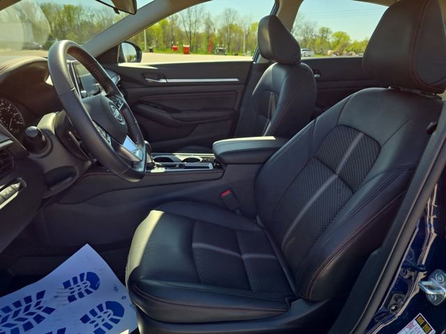 Used 2023 Nissan Altima 2.5 SR image 18