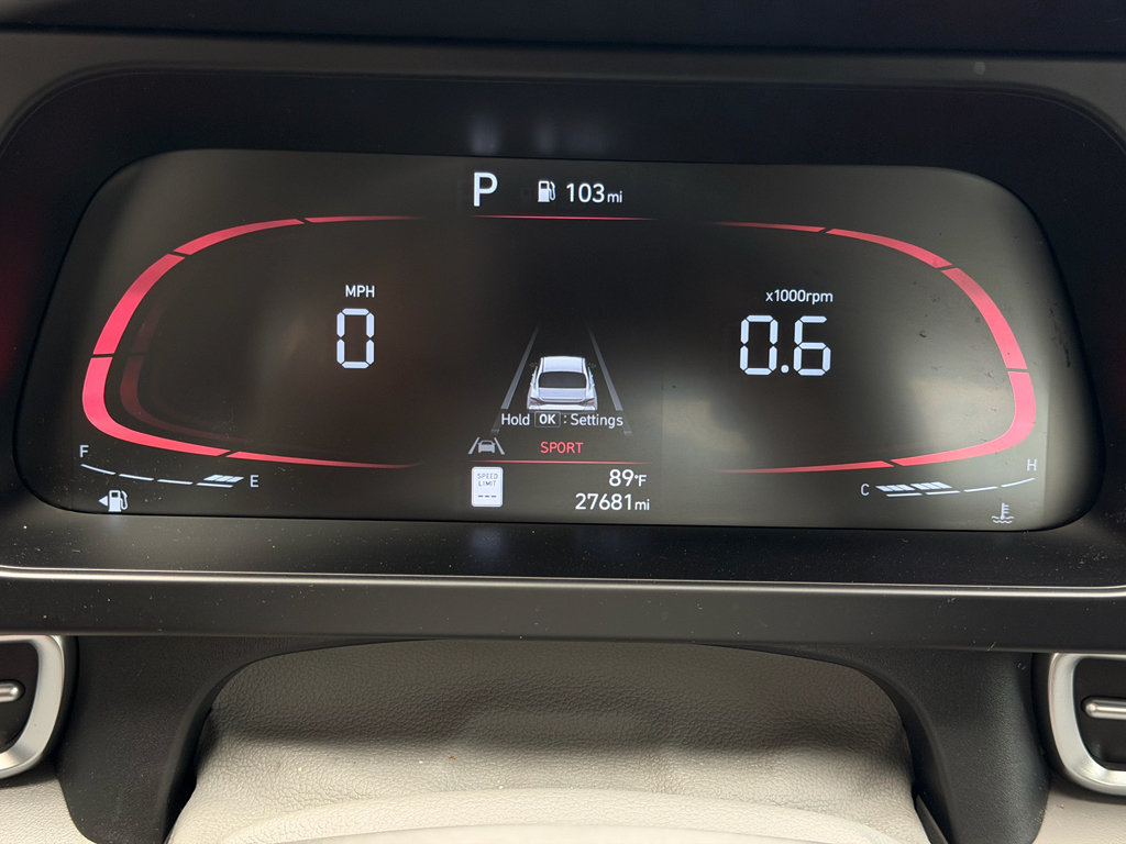 Used 2025 Hyundai Elantra SE FWD image 10