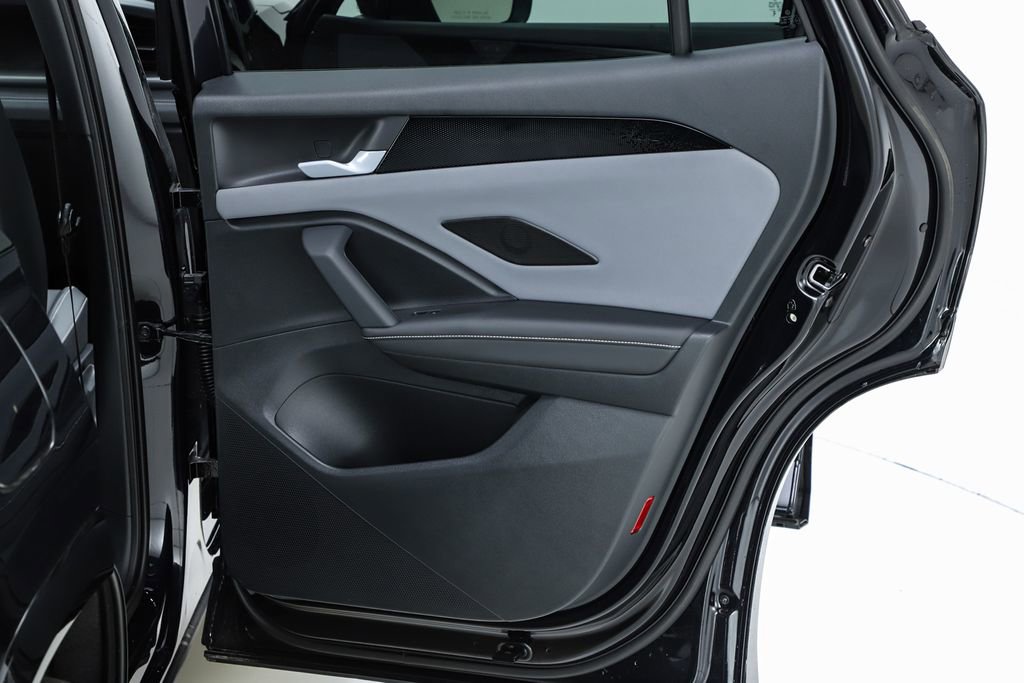 New 2026 Volkswagen Tiguan SE R-Line image 31