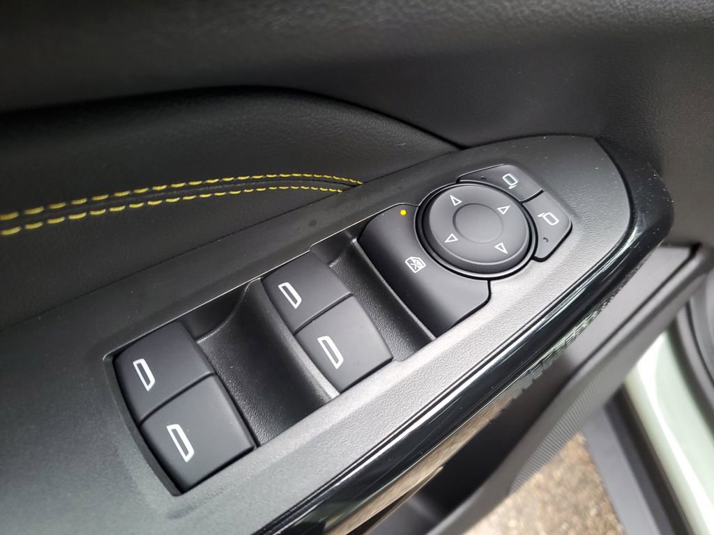 Certified 2025 Chevrolet Trax ACTIV w/ Driver Confidence Package image 26