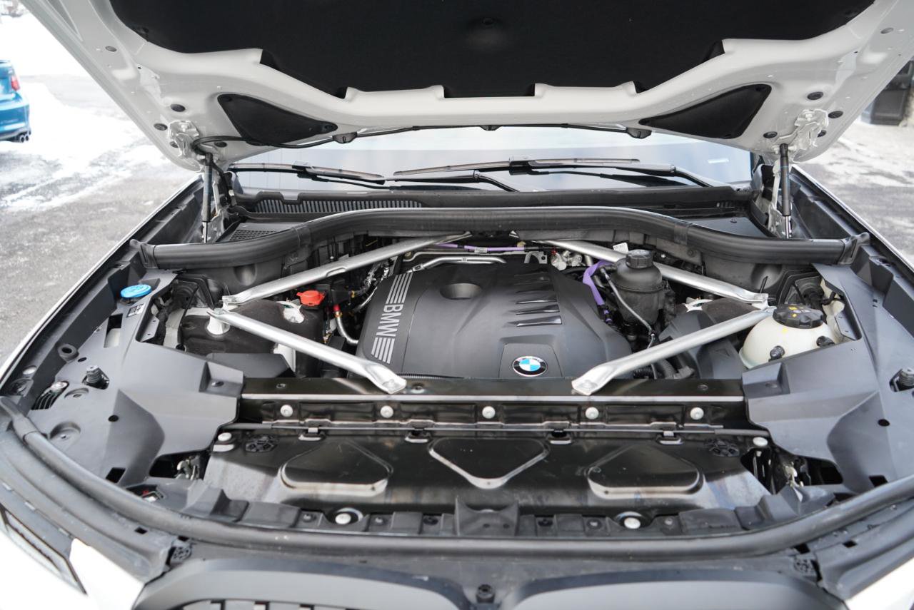 Used 2025 BMW X7 xDrive40i w/ M Sport Package image 90