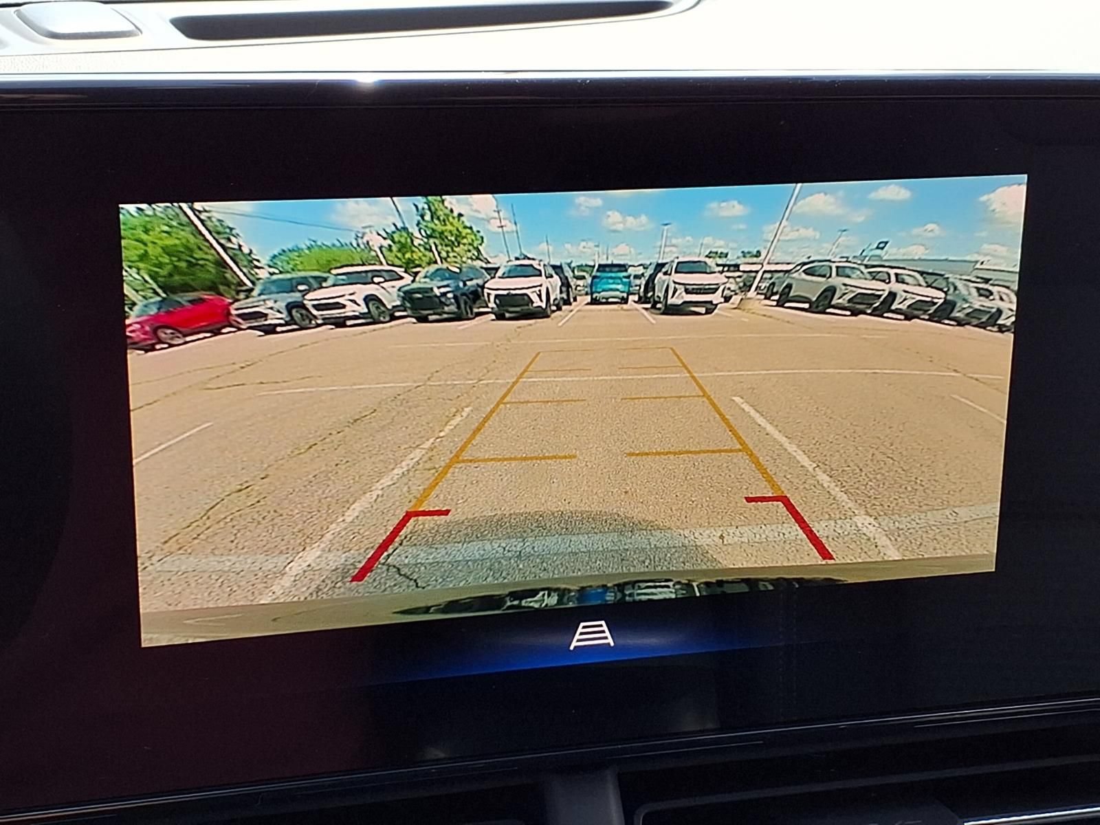 New 2026 Chevrolet Trax LT w/ Driver Confidence Package FWD image 18