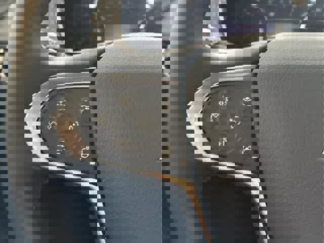 Used 2023 Chevrolet Traverse LT image 14