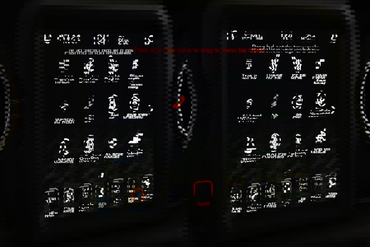 Used 2022 Jeep Wrangler Unlimited Sahara w/ Cold Weather Group image 36