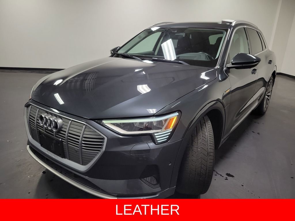 Used 2019 Audi e-tron Prestige w/ Prestige Package AWD/4WD image 5