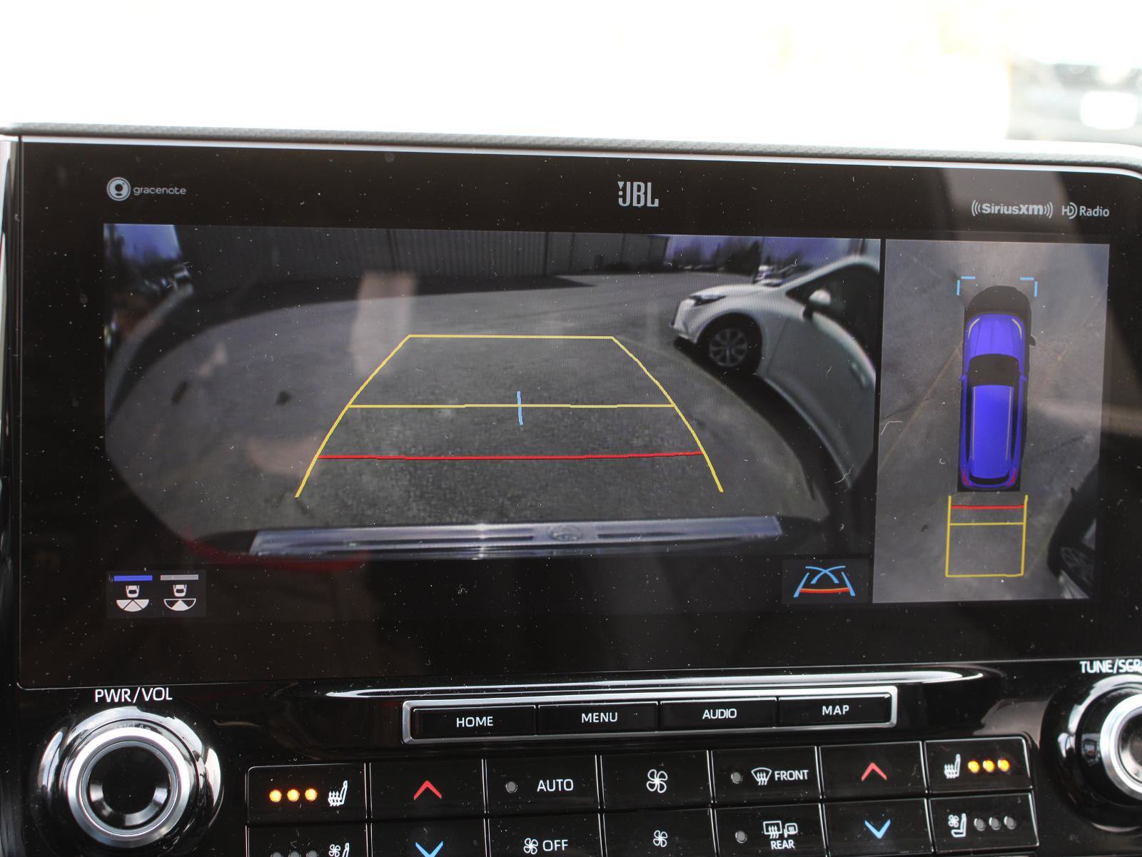 Used 2022 Toyota Highlander Platinum AWD/4WD image 16