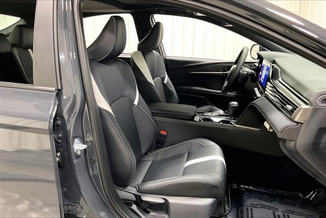 New 2026 Toyota Camry SE AWD/4WD image 31