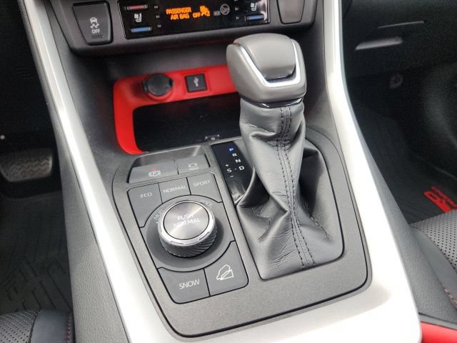 Certified 2020 Toyota RAV4 TRD Off-Road AWD/4WD image 20