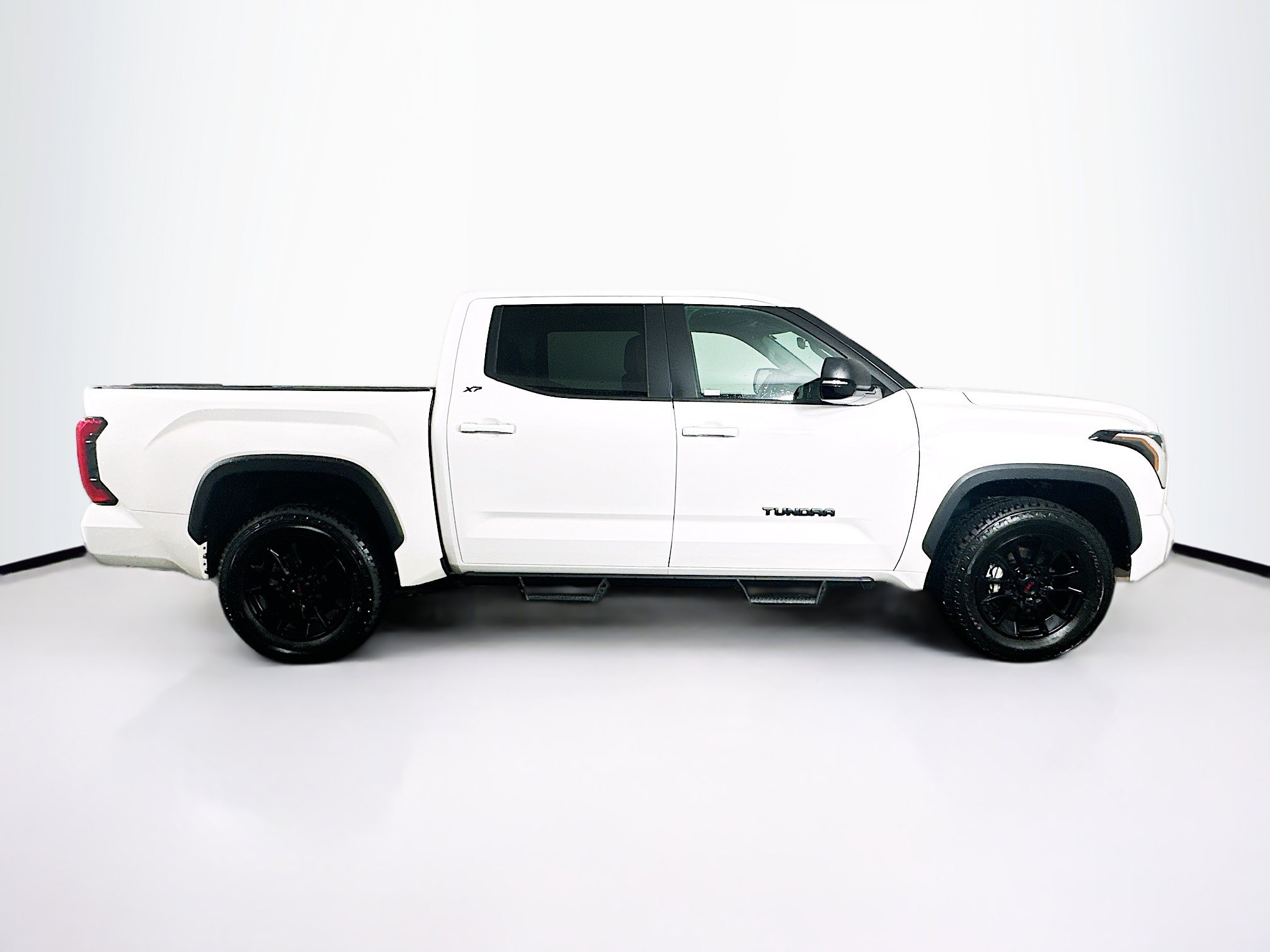 Used 2024 Toyota Tundra SR5 w/ SR5 Premium Package AWD/4WD image 10