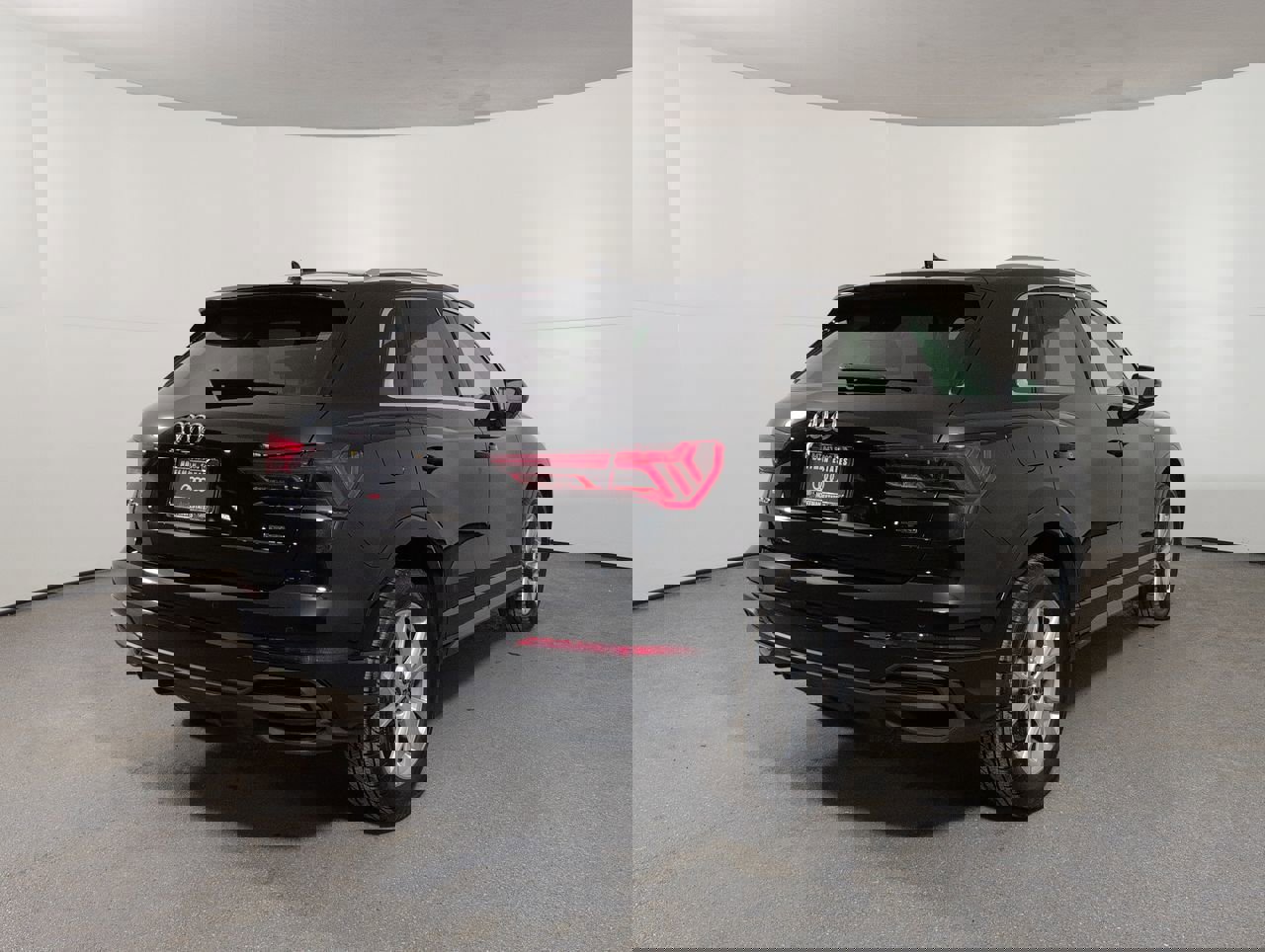 Used 2024 Audi Q3 2.0T Premium Plus image 38