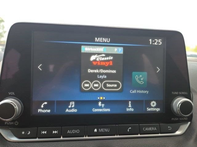 Used 2025 Nissan Sentra SV FWD image 26