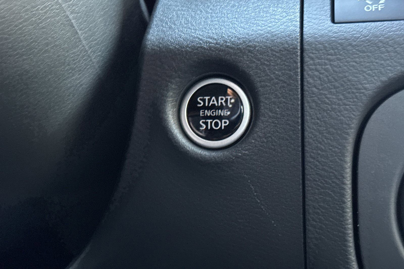 New 2025 Nissan Frontier SV RWD image 18