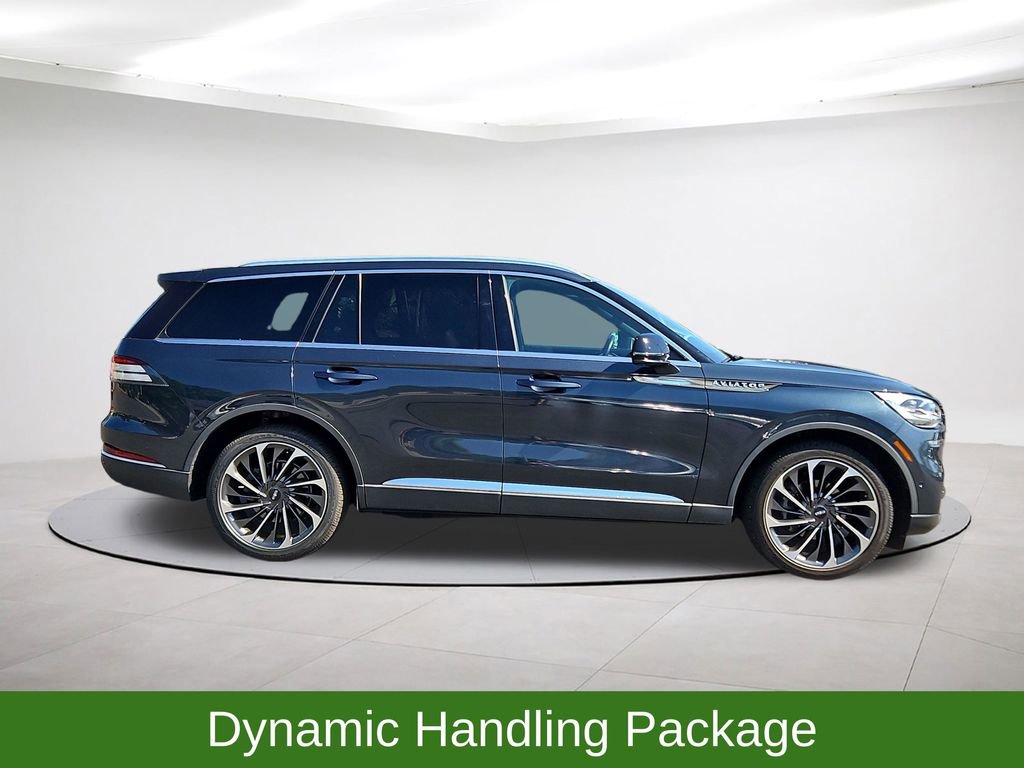 Used 2023 Lincoln Aviator Reserve w/ Equipment Group 201A image 8
