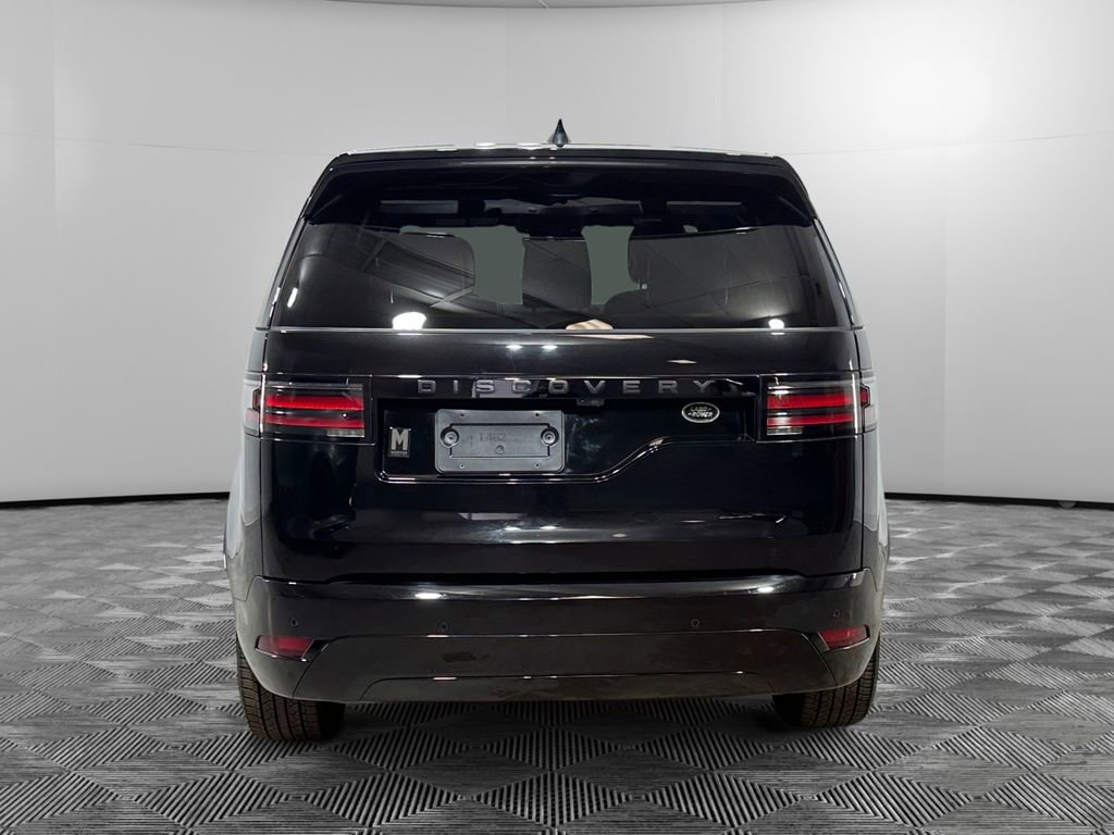Used 2023 Land Rover Discovery S R-Dynamic image 4