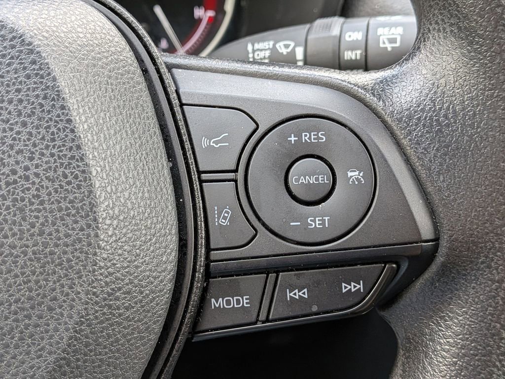 Used 2024 Toyota RAV4 XLE image 23