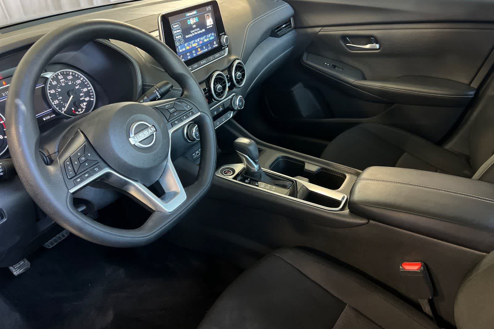 Used 2025 Nissan Sentra SV FWD image 13