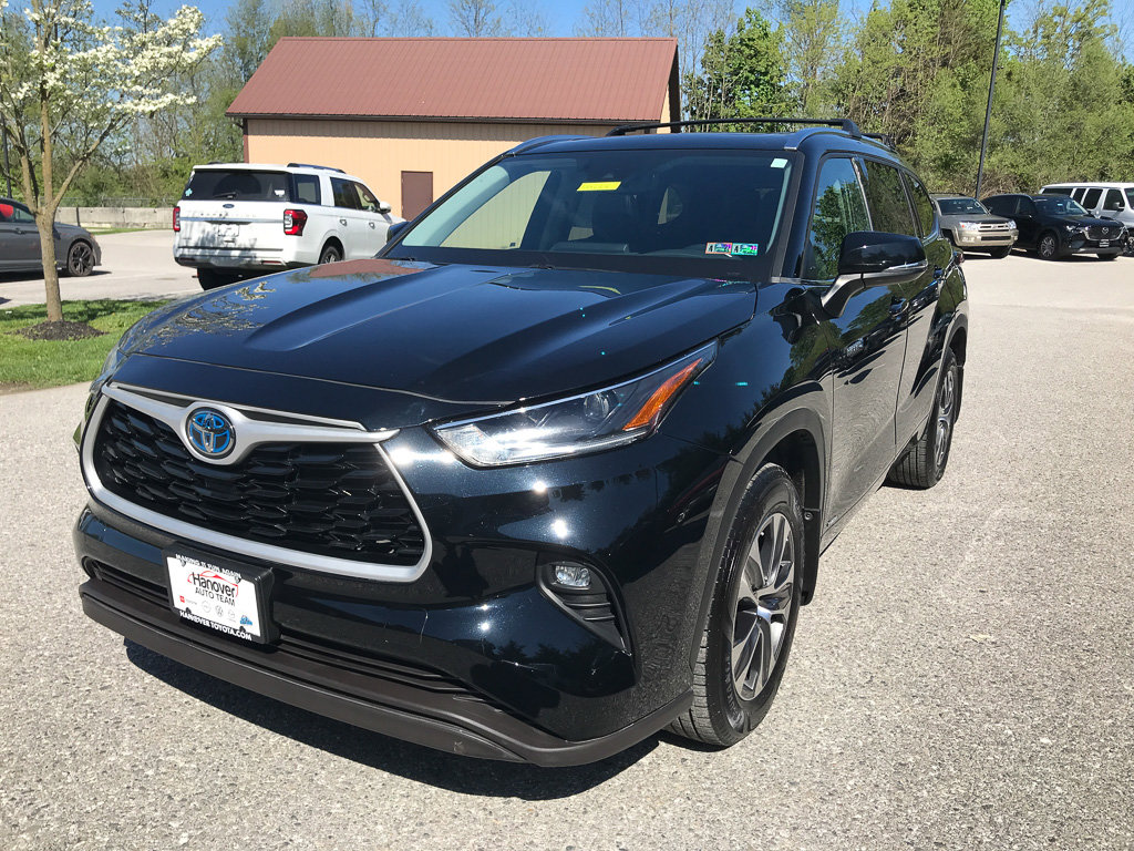 Used 2021 Toyota Highlander XLE image 4