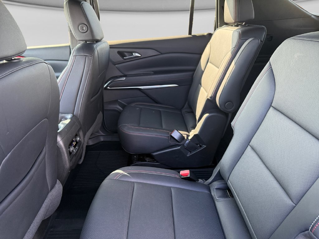 Used 2025 Chevrolet Traverse Z71 w/ Driver Confidence Package AWD/4WD image 20