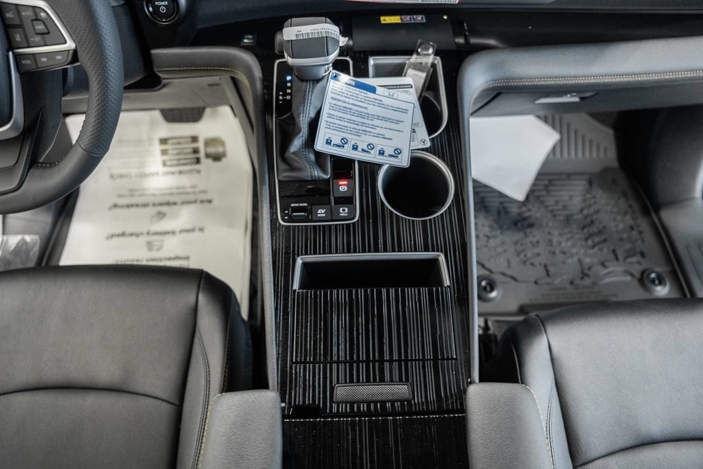 New 2026 Toyota Sienna XLE Woodland Edition AWD/4WD image 27
