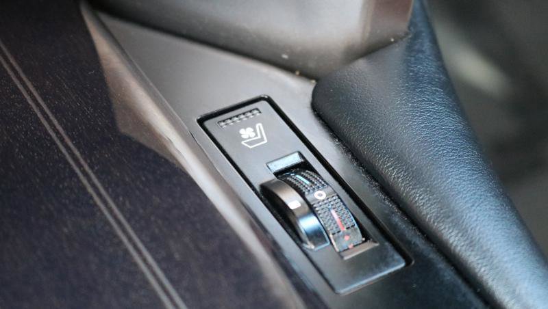 Used 2020 Lexus GX 460 Premium w/ Premium Package image 16