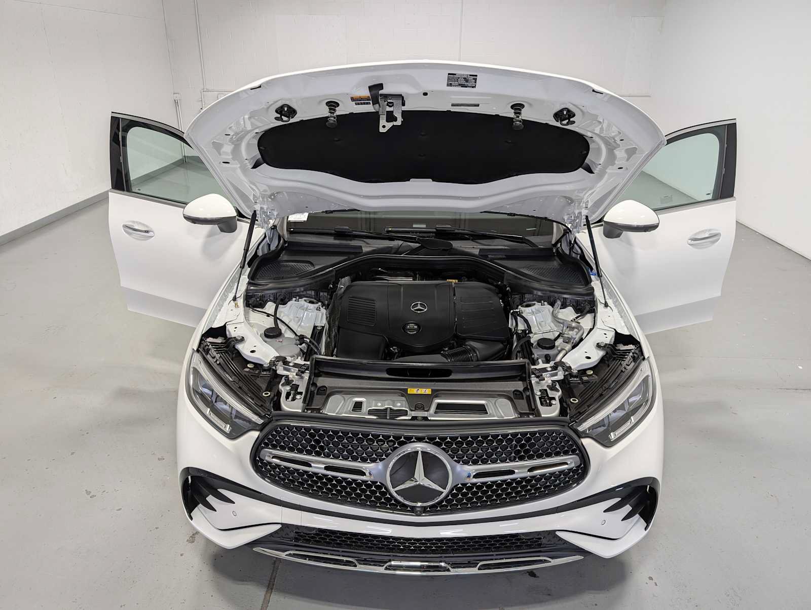 New 2027 Mercedes-Benz GLC 300 4MATIC image 11