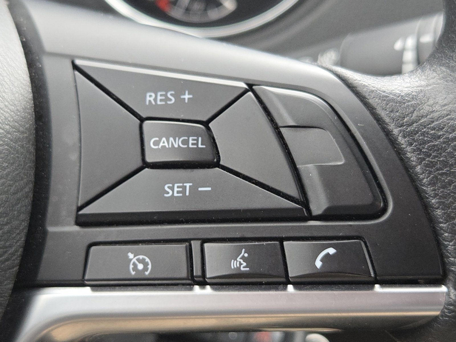 Used 2019 Nissan Rogue S image 30