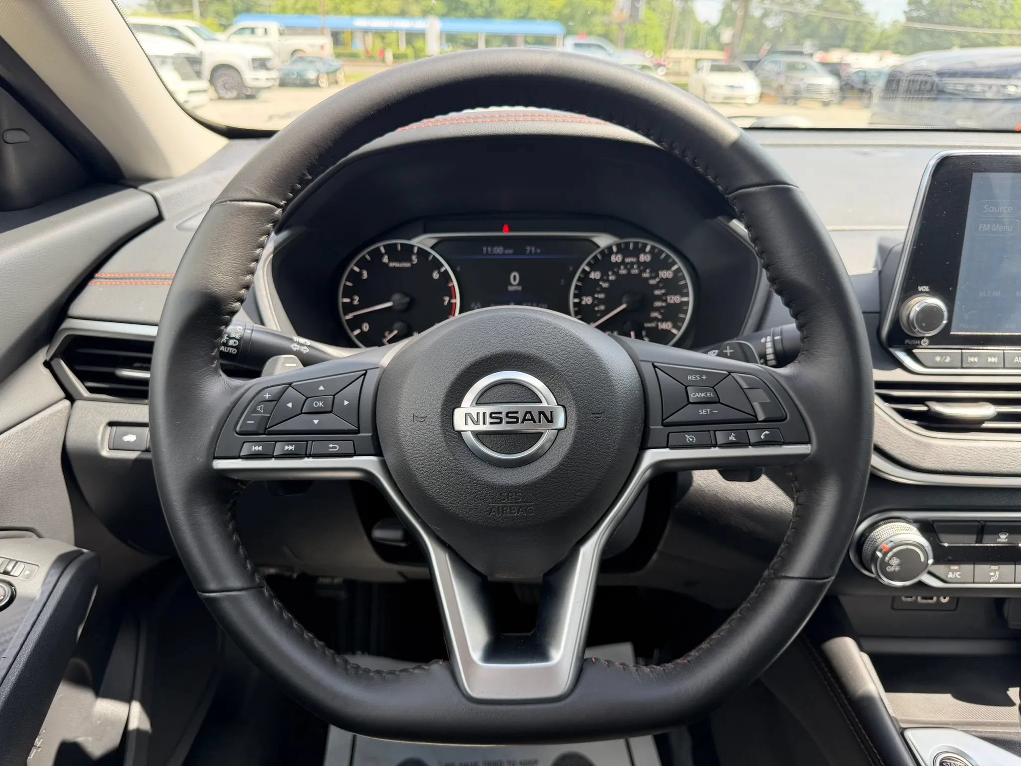 Used 2022 Nissan Altima 2.5 SR FWD image 10