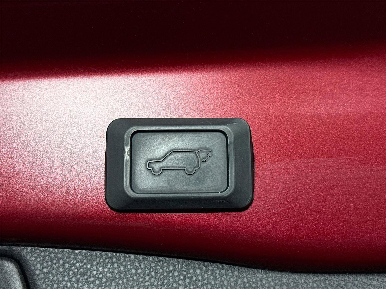 Used 2019 Toyota RAV4 Limited w/ Cold Weather Package image 44