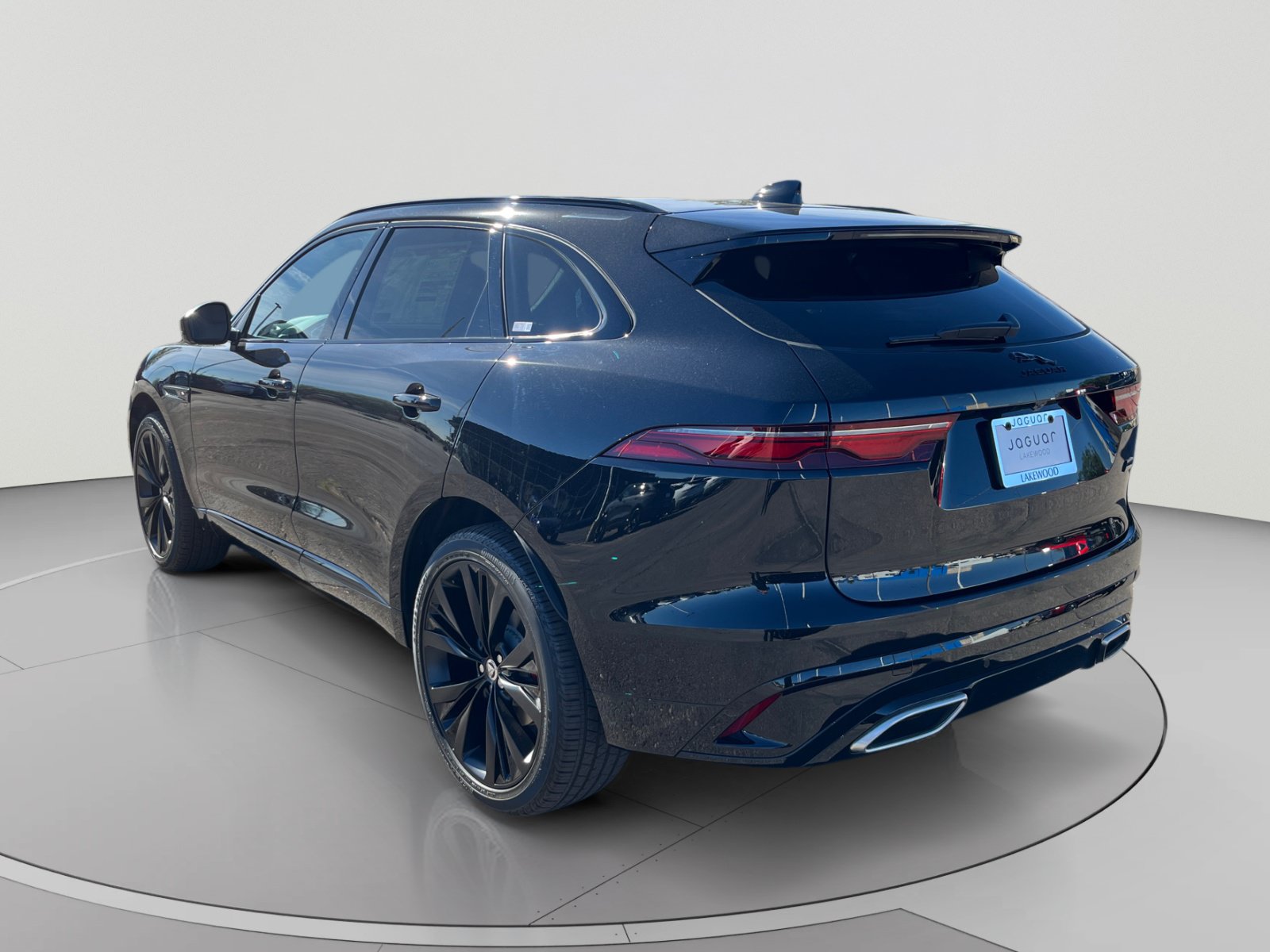 New 2026 Jaguar F-PACE R-Dynamic S AWD/4WD image 3