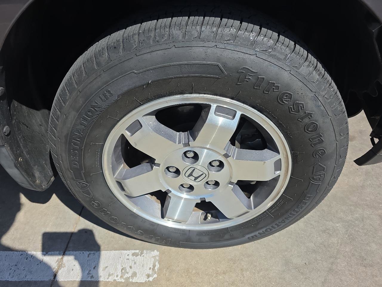 Used 2010 Honda Pilot Touring image 32