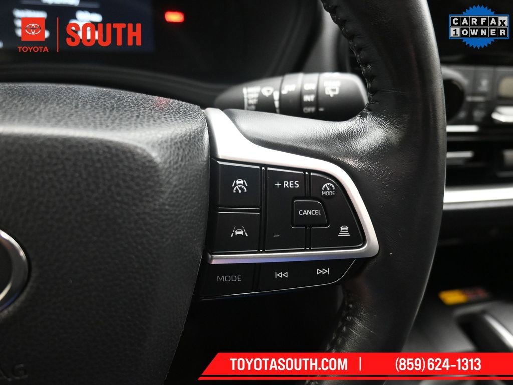 Certified 2024 Toyota Grand Highlander XLE image 18