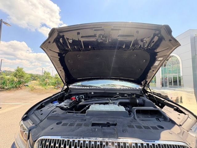 Used 2024 Lincoln Navigator Reserve AWD/4WD image 35