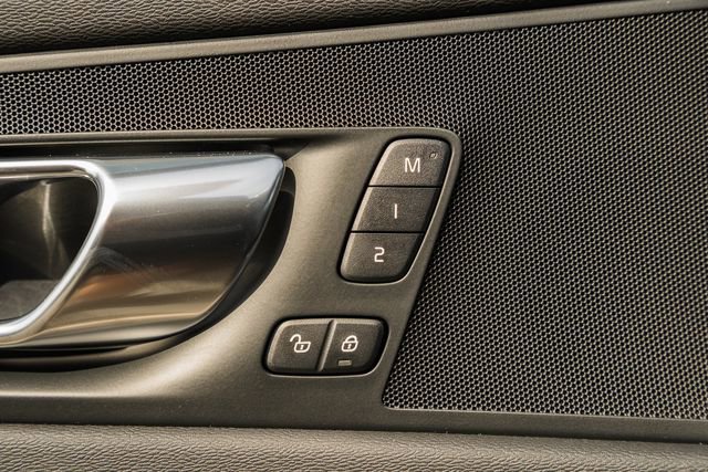 New 2026 Volvo XC60 B5 Plus w/ Climate Package image 41