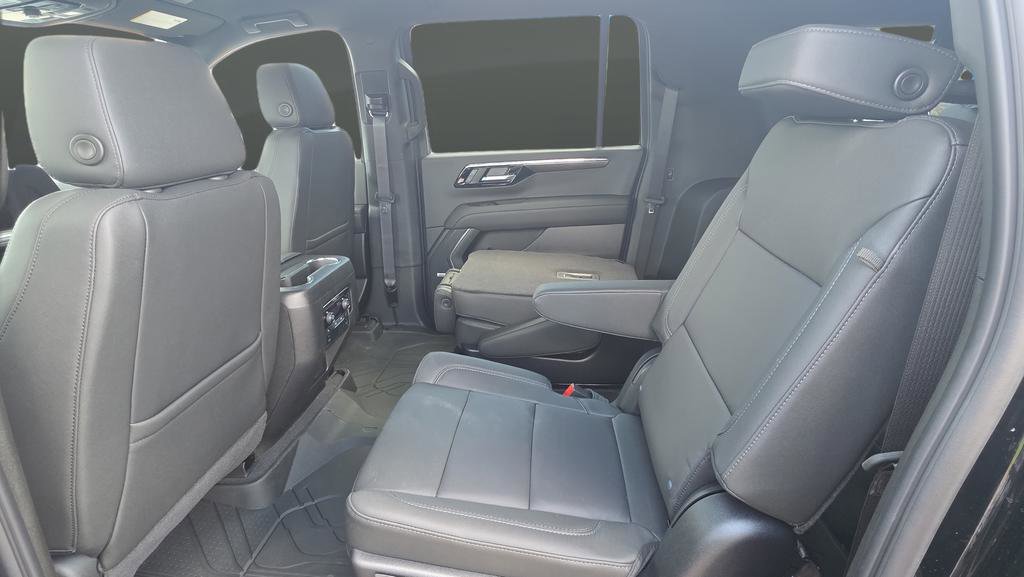 New 2026 Chevrolet Suburban LT w/ Comfort Package AWD/4WD image 31