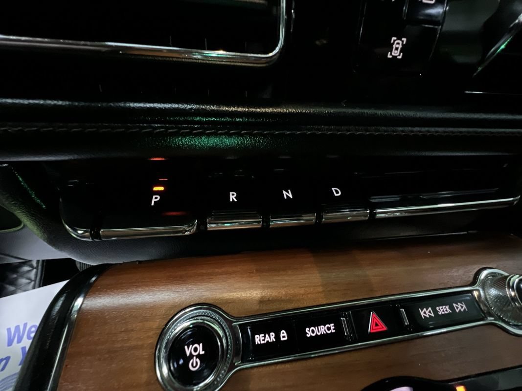 Used 2020 Lincoln Aviator Reserve w/ Equipment Group 201A RWD image 25