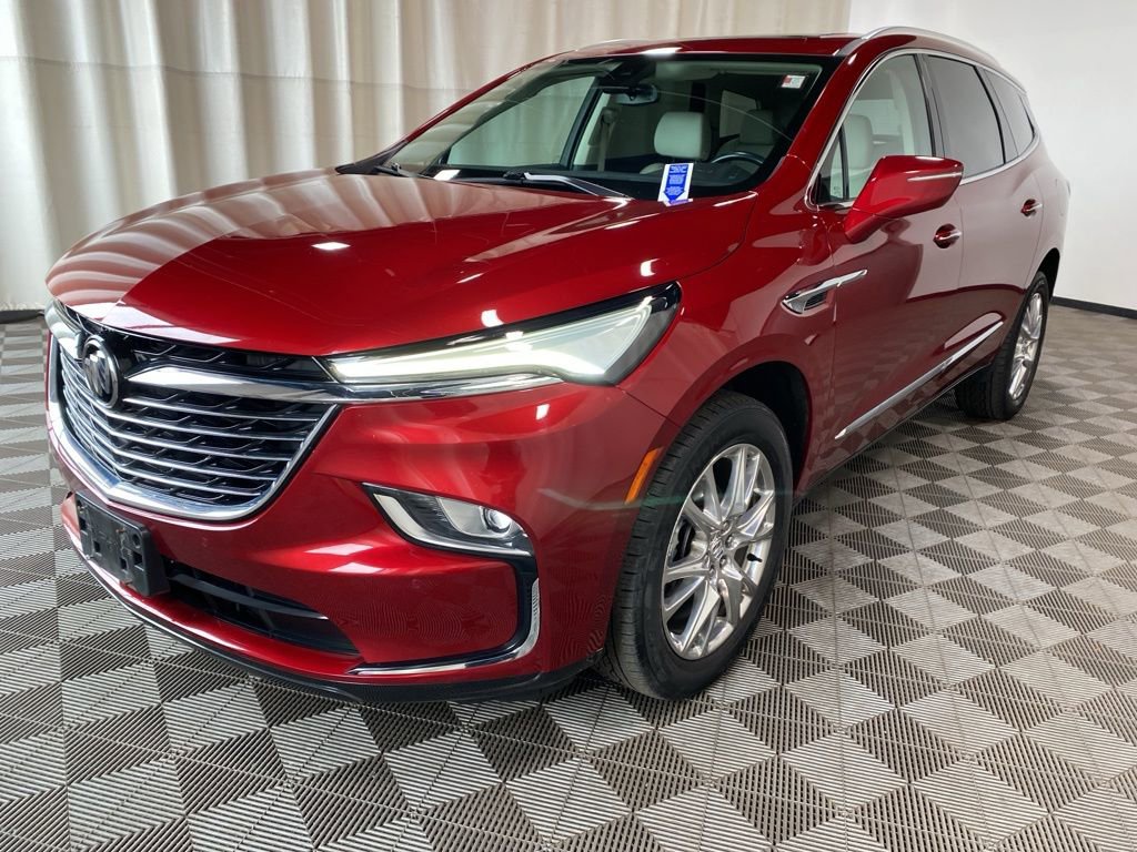 Used 2023 Buick Enclave Essence w/ Experience Buick Package AWD/4WD image 3