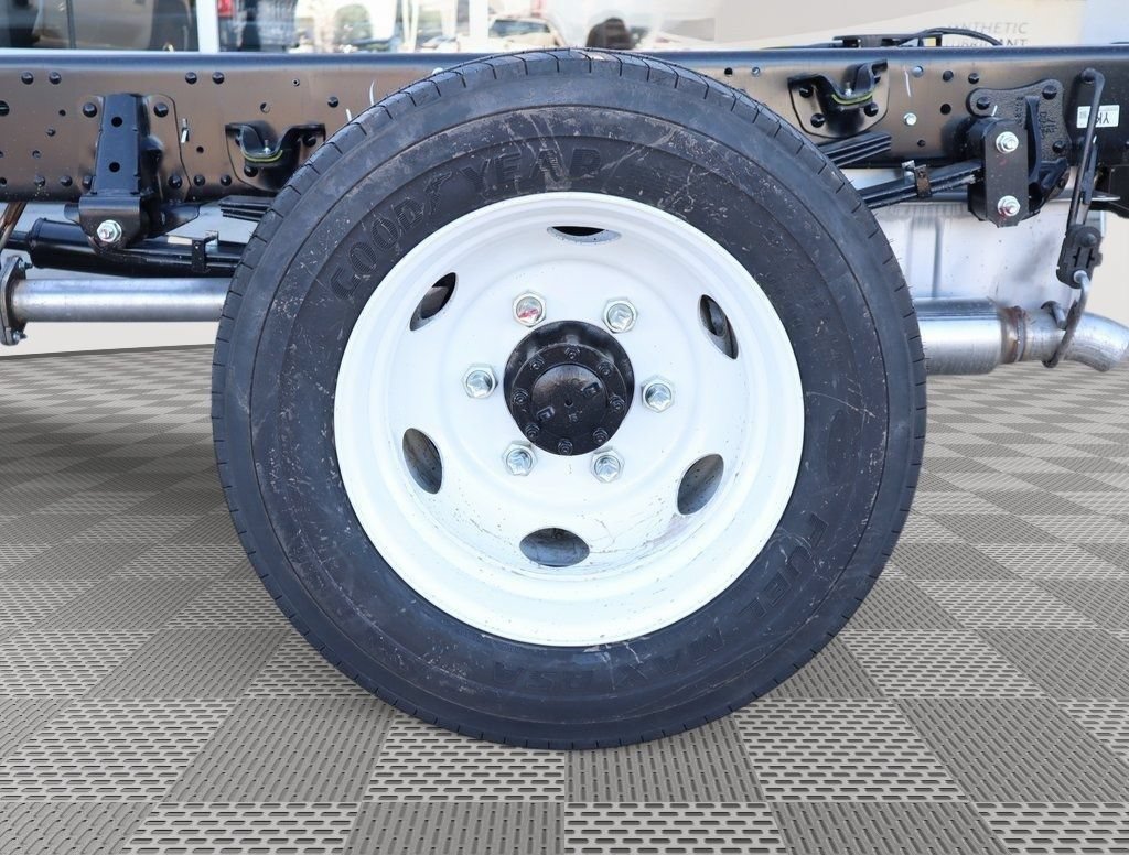 New 2024 Chevrolet Low Cab Forward 5500HG RWD image 16