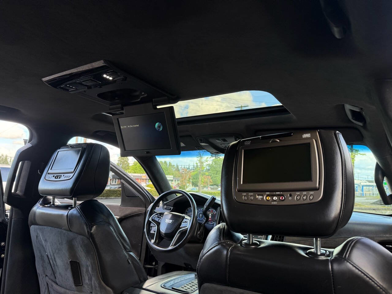 Used 2016 Cadillac Escalade Platinum AWD/4WD image 14